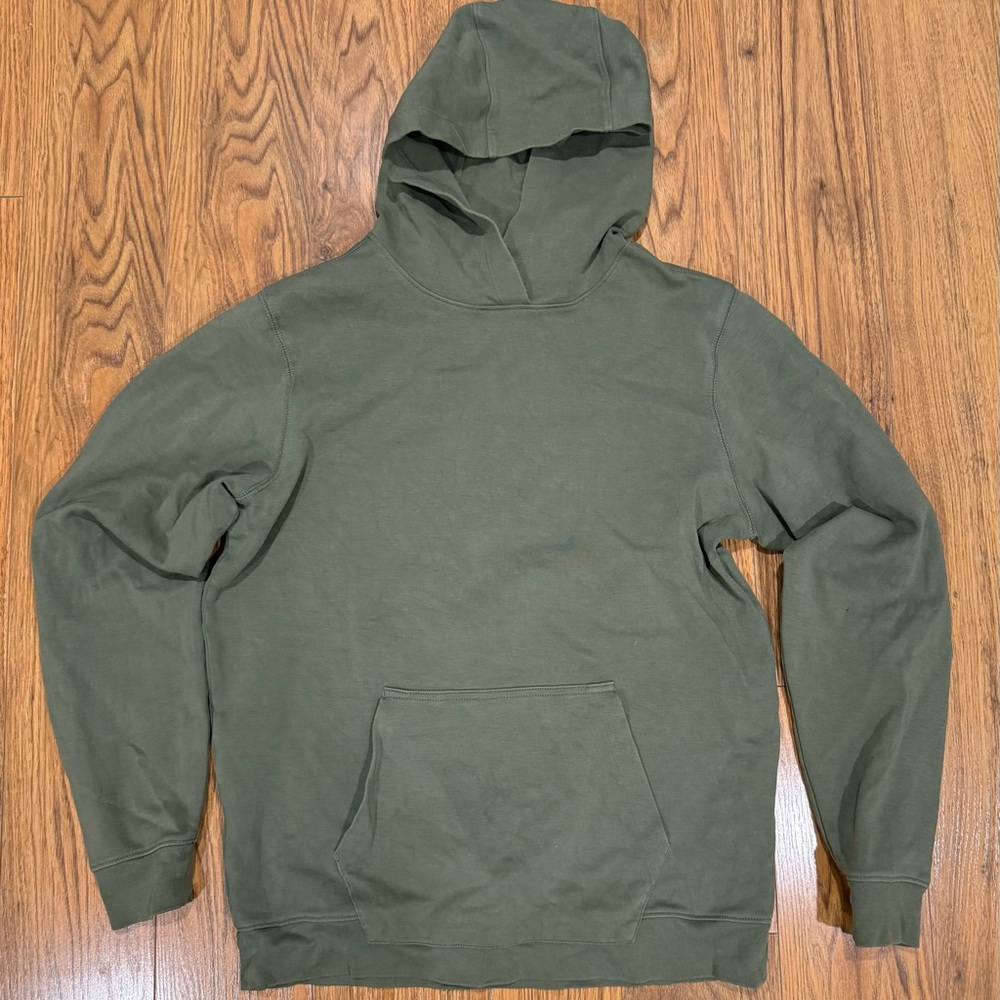 Peter Manning Pullover Hoodie in Olive